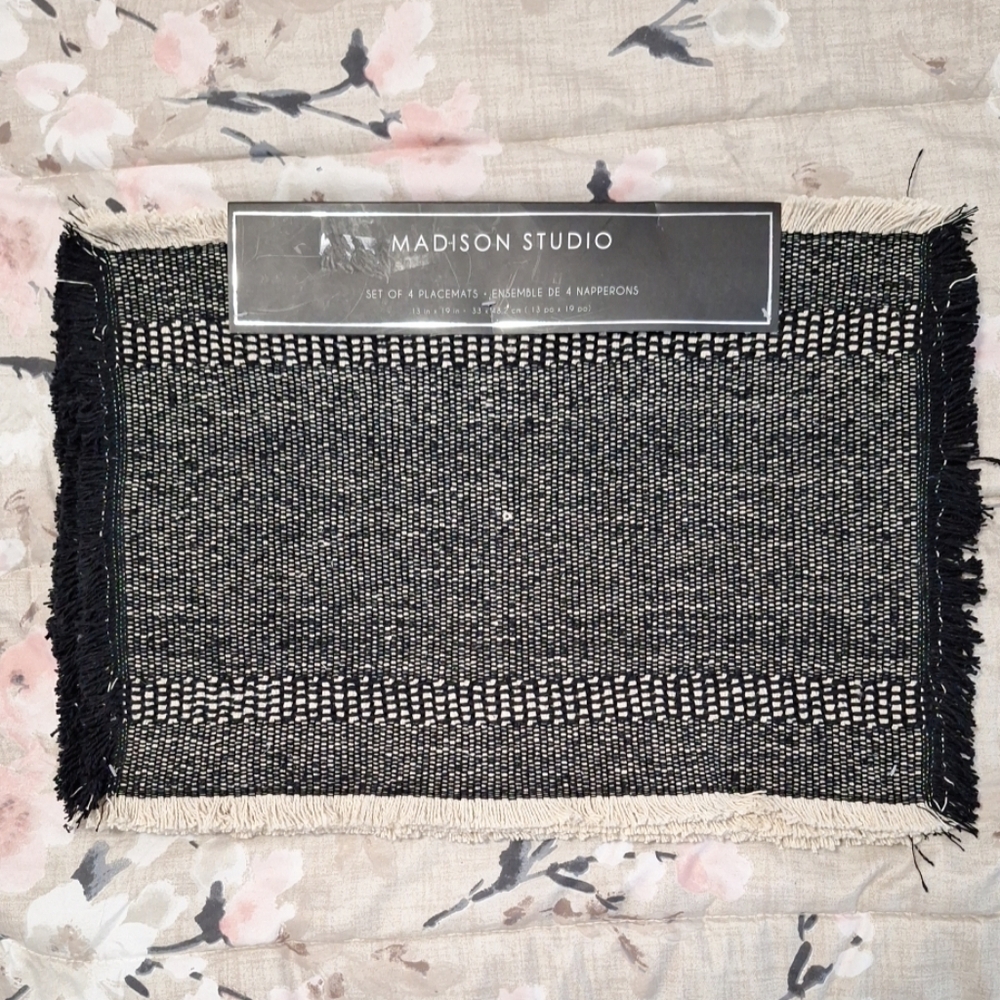 NEW Madison Studio Set Of 4 Woven Placemats Black Beige Fringe Rectangle Cotton